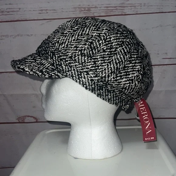 *SOLD on eBay MERONA 2000’s black and white newsboy cap new with tags - Picture 1 of 9
